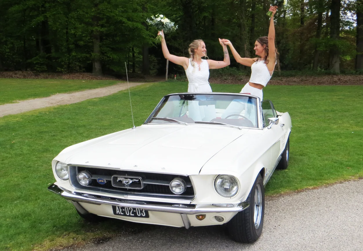 Ford Mustang Cabrio GT trouwauto - open bruidsauto 1967 - R&R Trouwauto's Nijmegen